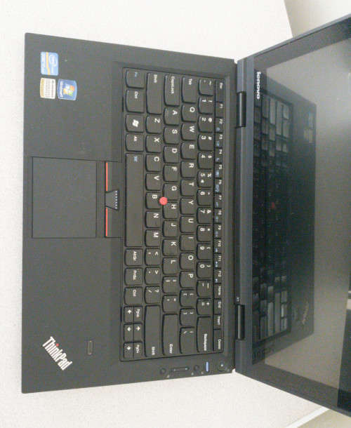 Lenovo X1 - Core i7, 4GB Ram, Intel SSD, Windows 10 Pro