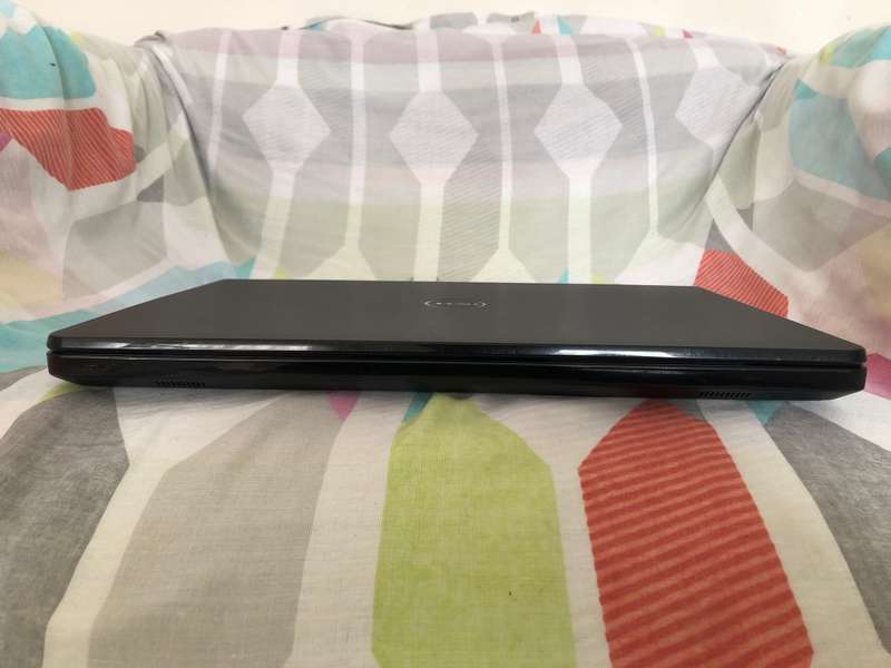 Dell Inspiron 5459 -> Core i5 6200U @ 2.30GHz , 8GB Ram , 240GB SSD , Windows 10