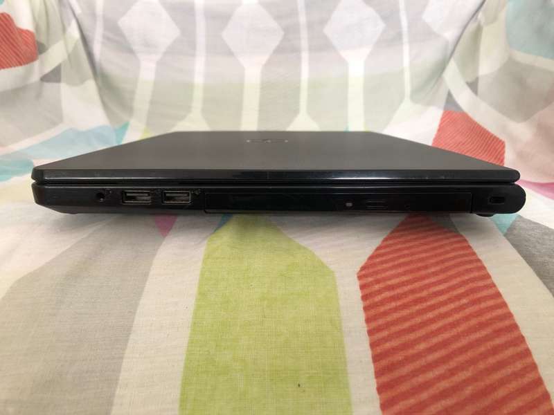 Dell Inspiron 5459 -> Core i5 6200U @ 2.30GHz , 8GB Ram , 240GB SSD , Windows 10