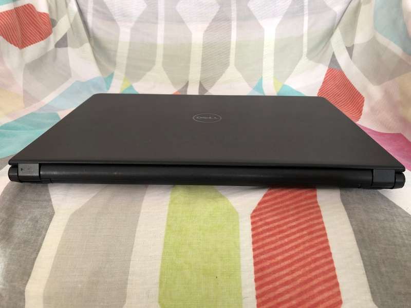 Dell Inspiron 5459 -> Core i5 6200U @ 2.30GHz , 8GB Ram , 240GB SSD , Windows 10