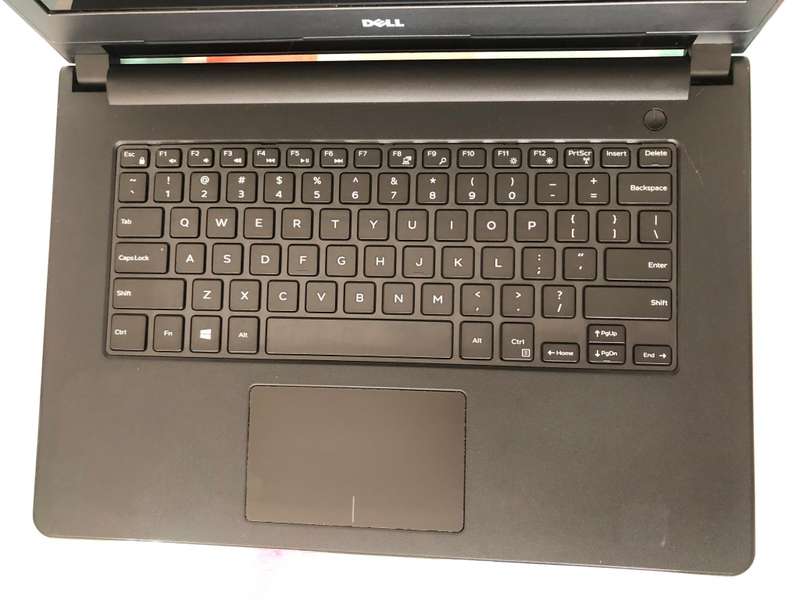 Dell Inspiron 5459 -> Core i5 6200U @ 2.30GHz , 8GB Ram , 240GB SSD , Windows 10