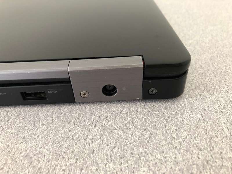 Dell Latitude E5570 15inches - Intel Core i5 - 8GB RAM - 500GB HDD - WINDOWS 10 PRO x64