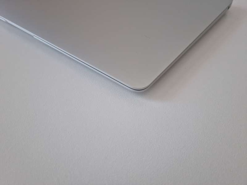 2020 Apple MacBook Air 13-inch M1 8-Core CPU, 7-Core GPU (8GB Unified RAM, 256GB SSD, Silver)