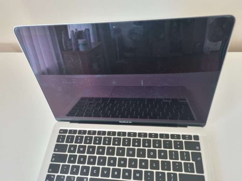 2020 Apple MacBook Air 13-inch M1 8-Core CPU, 7-Core GPU (8GB Unified RAM, 256GB SSD, Silver)