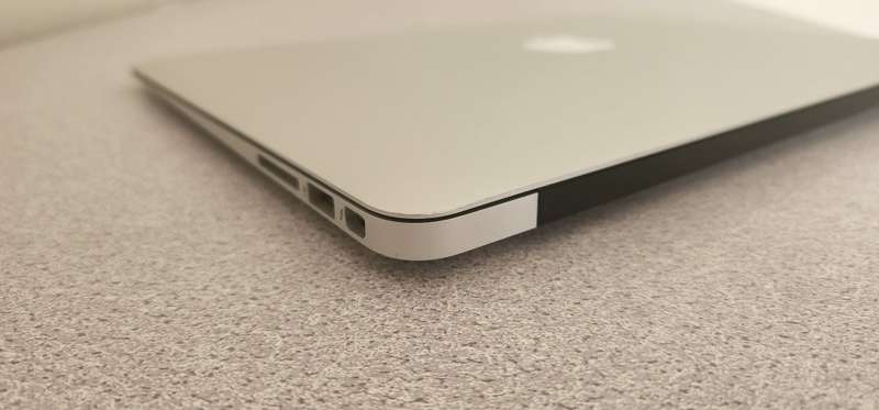 2017 MacBook Air 13.3-inch | Core i5 1.8GHz | 8GB RAM | 512GB SSD | 155 Cycle Count | macOS