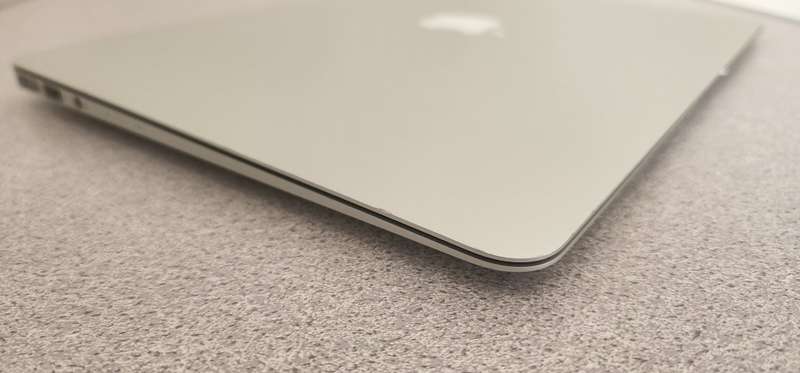 2017 MacBook Air 13.3-inch | Core i5 1.8GHz | 8GB RAM | 512GB SSD | 155 Cycle Count | macOS