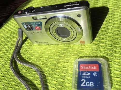 Panasonic Lumix DMC-FS7 Camera with Leica lens 10 Mega Pixels incl. 2GB SD Card