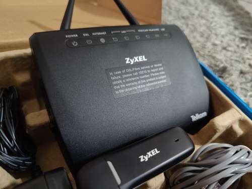 PRACTICALLY NEW MODEM IN THE BOX !!