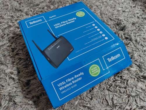 PRACTICALLY NEW MODEM IN THE BOX !!