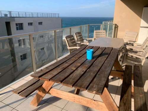 4 SLEEPER BEACH FRONT 3 NIGHTS HOLIDAY !! 2 BEDROOMS