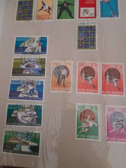 Large lot approx 500 Stamps from around the world
