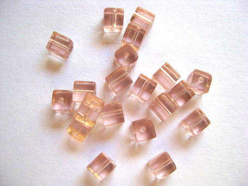 Glass cube beads, pink, 4mm, 20pcs
