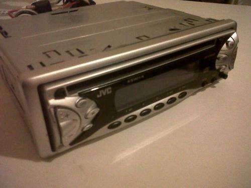 R1 Crazy Auction>>>JVC CD player