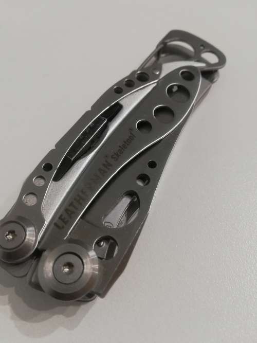 Leatherman skeletool
