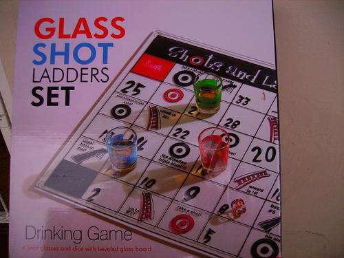 DRINKING GAME. GLASS SHOT AND LADDERS SET.