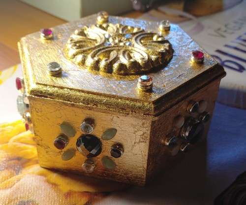 Gilded gem-encrusted trinket box - only 2 ever made. T2. SALE - WAS R2500