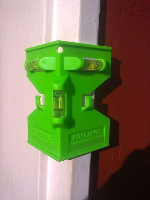 Post Level (magnetized)