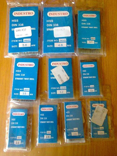 100 HSS drill bits (10 packs of 10 Drill bits)