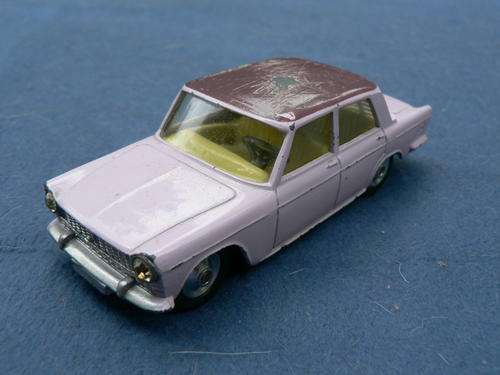 CORGI TOYS  -  232  -   FIAT  2100