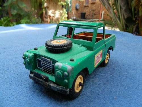 BRITAINS -  LAND ROVER