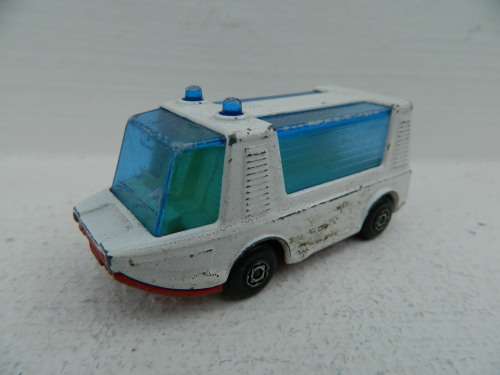 MATCHBOX  -  SUPERFAST  -  46  -  STRETCHA FETCHA
