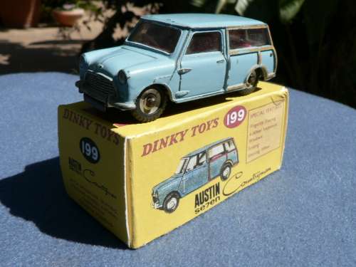 DINKY TOYS  -  199  -  AUSTIN 7 COUNTRYMAN