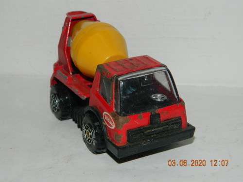 TONKA TOYS -  -  CEMENT MIXER TRUCK