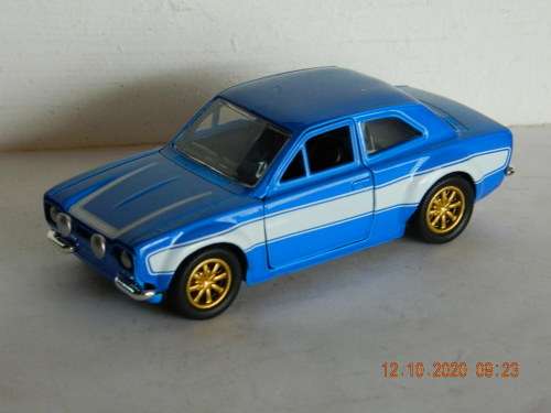 JADA TOYS -  1974   FORD ESCORT