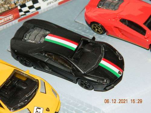MAJORETTE  -   LAMBORGHINI GIFTPACK  -  (5 OFF IN PACK)