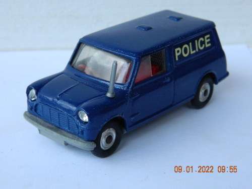 CORGI TOYS -  448  -  AUSTIN MINI POLICE VAN