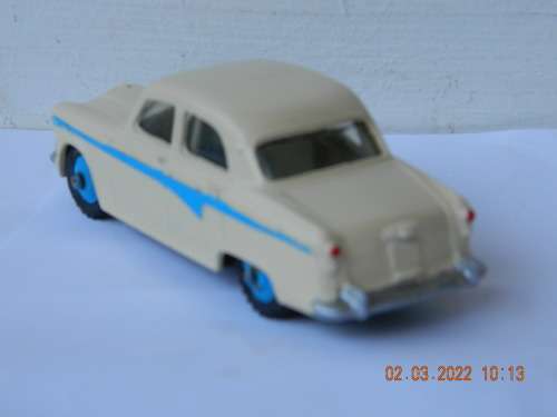 DINKY TOYS -  176  -  AUSTIN A105