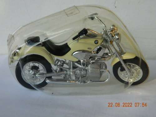 MAISTO -  BMW R1200C - HACHETTE MEGABIKE - MOTORCYCLE