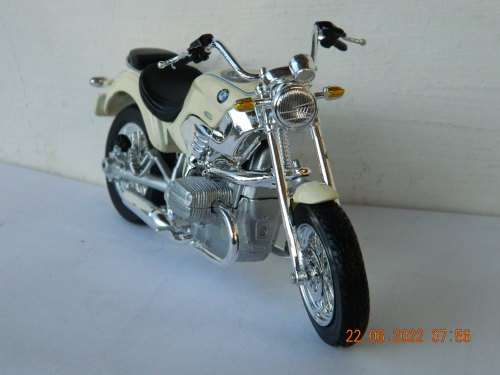 MAISTO -  BMW R1200C - HACHETTE MEGABIKE - MOTORCYCLE