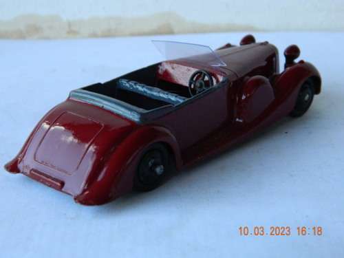 DINKY TOYS  -  38c  -  LAGONDA SPORTS COUPE