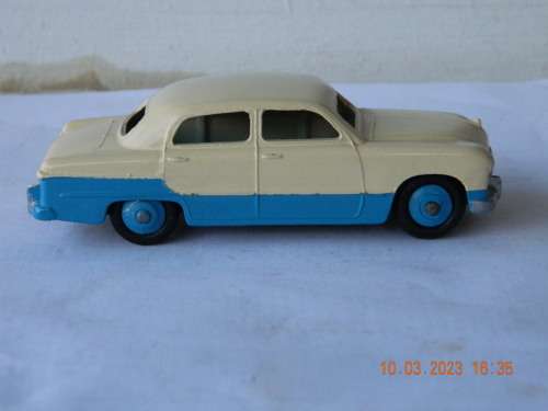 DINKY TOYS  -  170  -   FORD FORDOR SEDAN