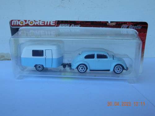 MAJORETTE  -   VOLKSWAGEN BEETLE WITH CARAVAN
