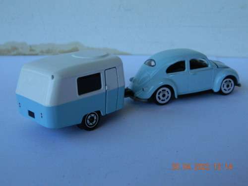 MAJORETTE  -   VOLKSWAGEN BEETLE WITH CARAVAN