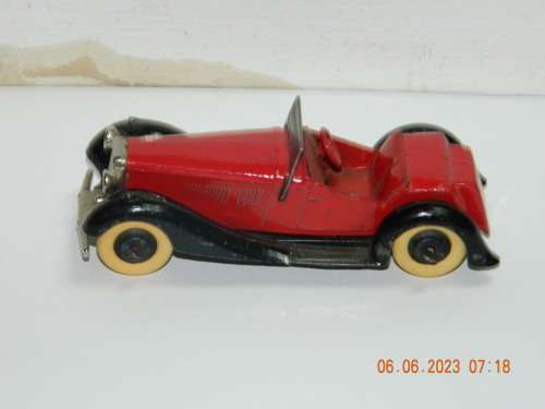 DINKY TOYS  -  36e  - BRITISH SALMSON SPORTS CAR    (TWO SEATER)  - VERY SCARCE