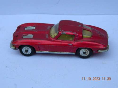 CORGI TOYS -   -   CHEVROLET -  CORVETTE STING RAY
