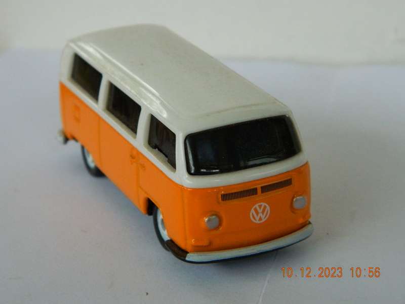 MAISTO - VOLKSWAGEN VAN -  TYPE 2