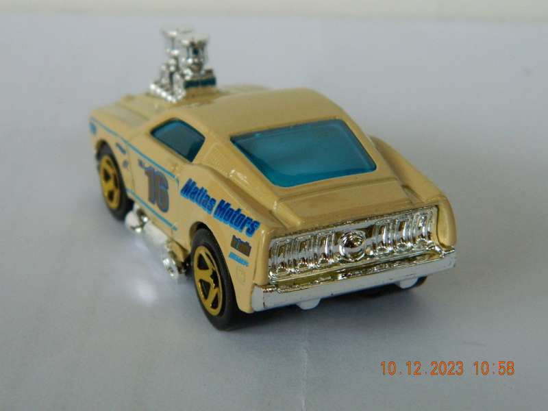 HOTWHEELS - 9 -   1968  MUSTANG  - DTX47