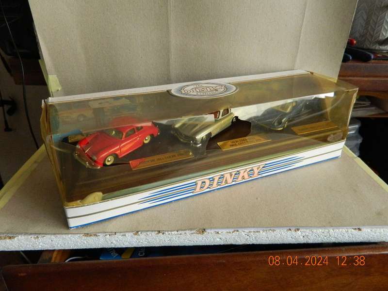 MATCHBOX DINKY TOYS  -  DY-902  - CLASSIC SPORTS CARS - SERIES 1