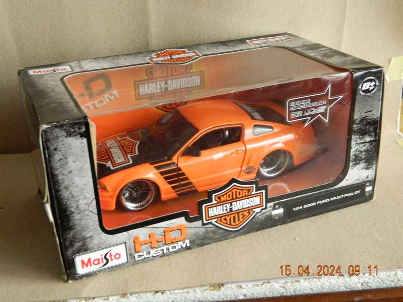 MAISTO -   FORD MUSTANG GT - HARLEY-DAVIDSON