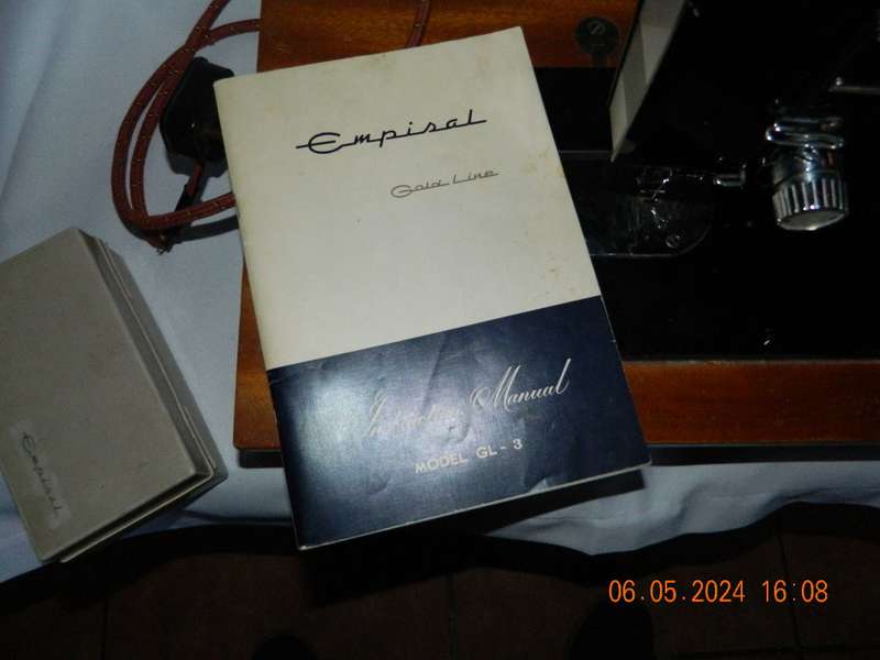 ANTIQUE SEWING MACHINE - EMPISAL - GOLD LINE - MODEL GL-3