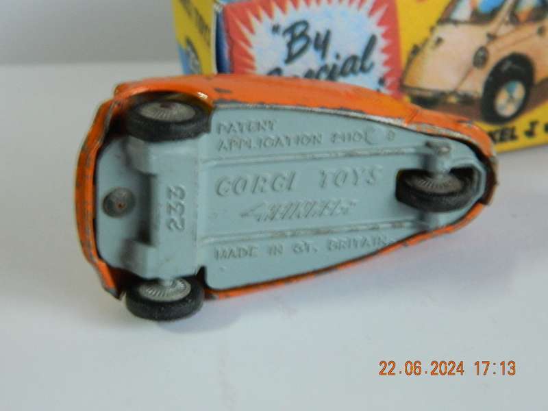 CORGI TOYS -  233   -   HEINKEL TROJAN