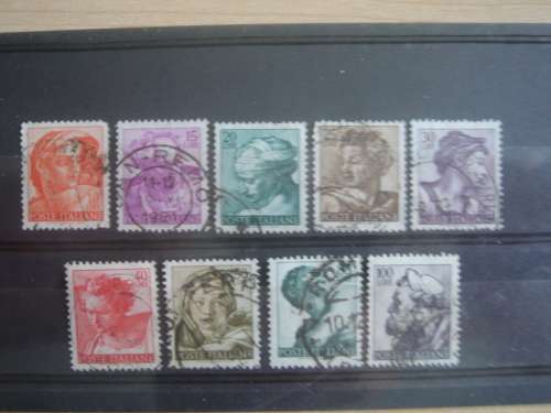 1961 Italia - Works of Michelangelo 9 used stamps