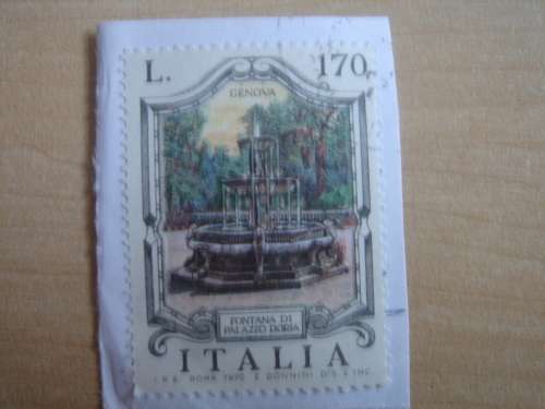 1976 Italia - Fontana di Palazzo Doria in Genova L 170 used stamp on postal item