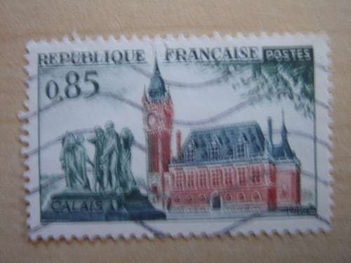 1961 L`Hotel de Ville Calais 0,85 used, stamped
