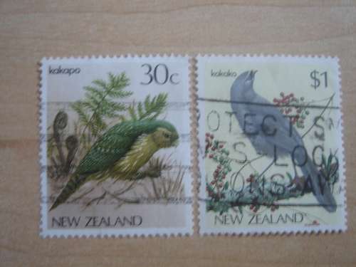 1985/6 NZ Birds 30 c + 1 $ used, stamped
