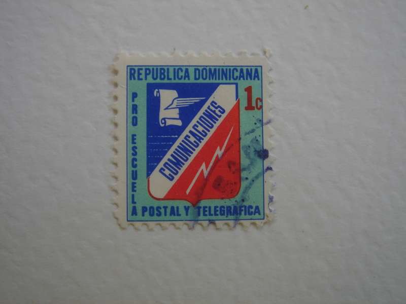 1981 Dominican Republic - Comunicaciones 1 c used, stamped